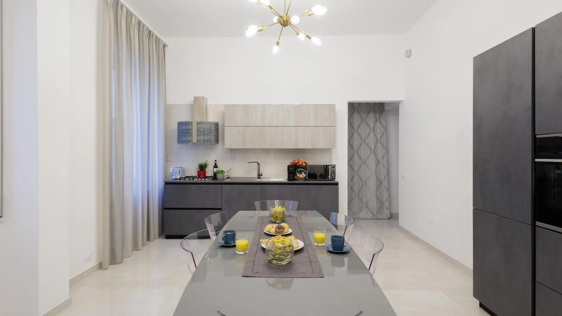 Genoa Lux Apartments With Parking