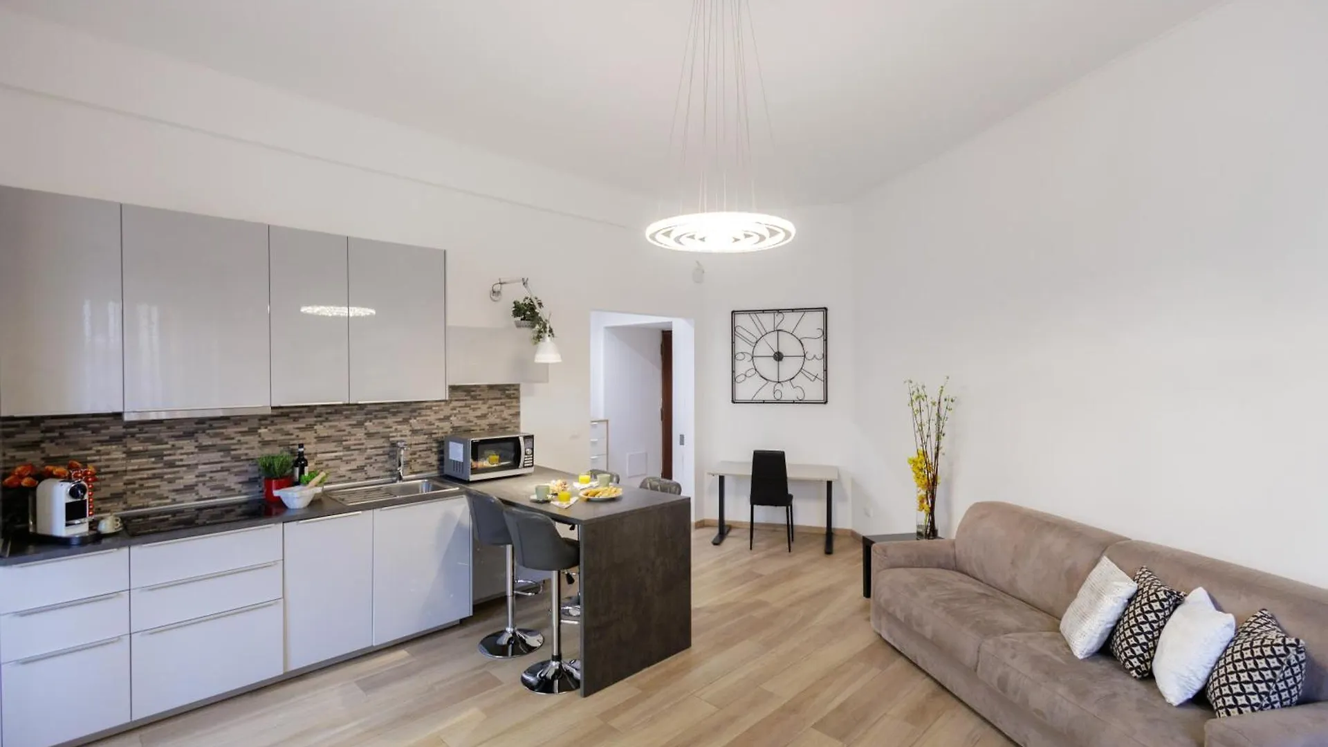 Genoa Lux Apartments With Parking