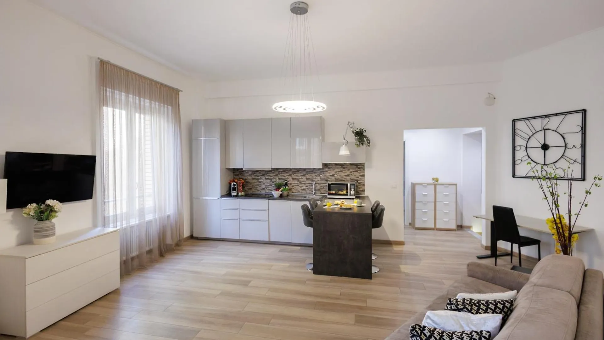 Genoa Lux Apartments With Parking