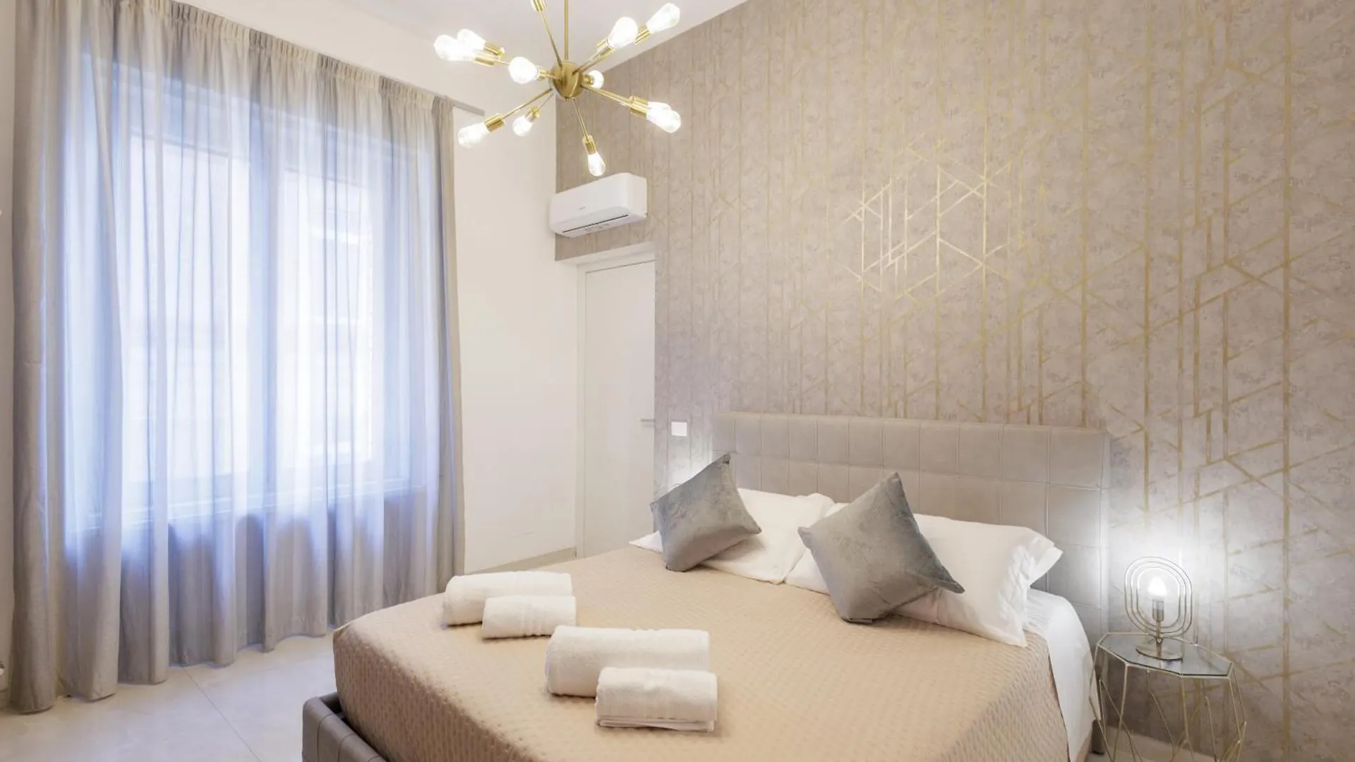Genoa Lux Apartments With Parking