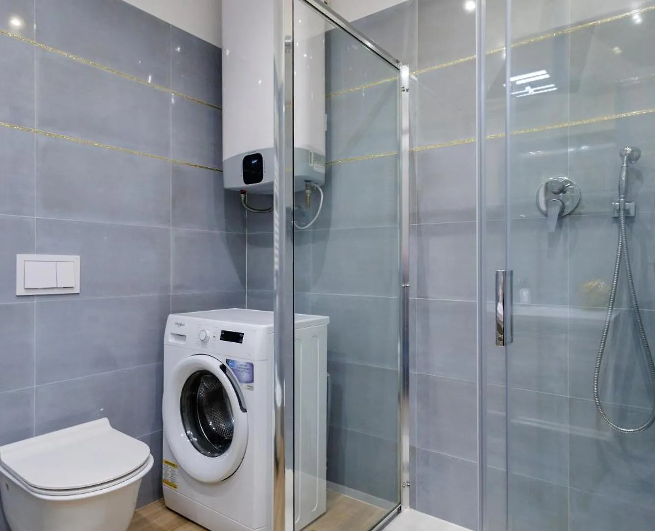 Genoa Lux Apartments With Parking Italy