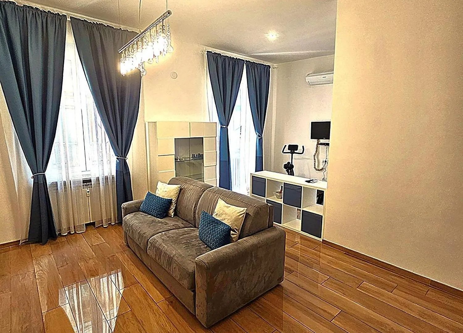 Genoa Lux Apartments With Parking
