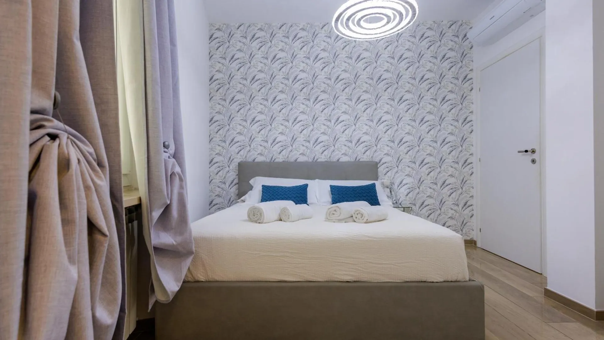 Genoa Lux Apartments With Parking