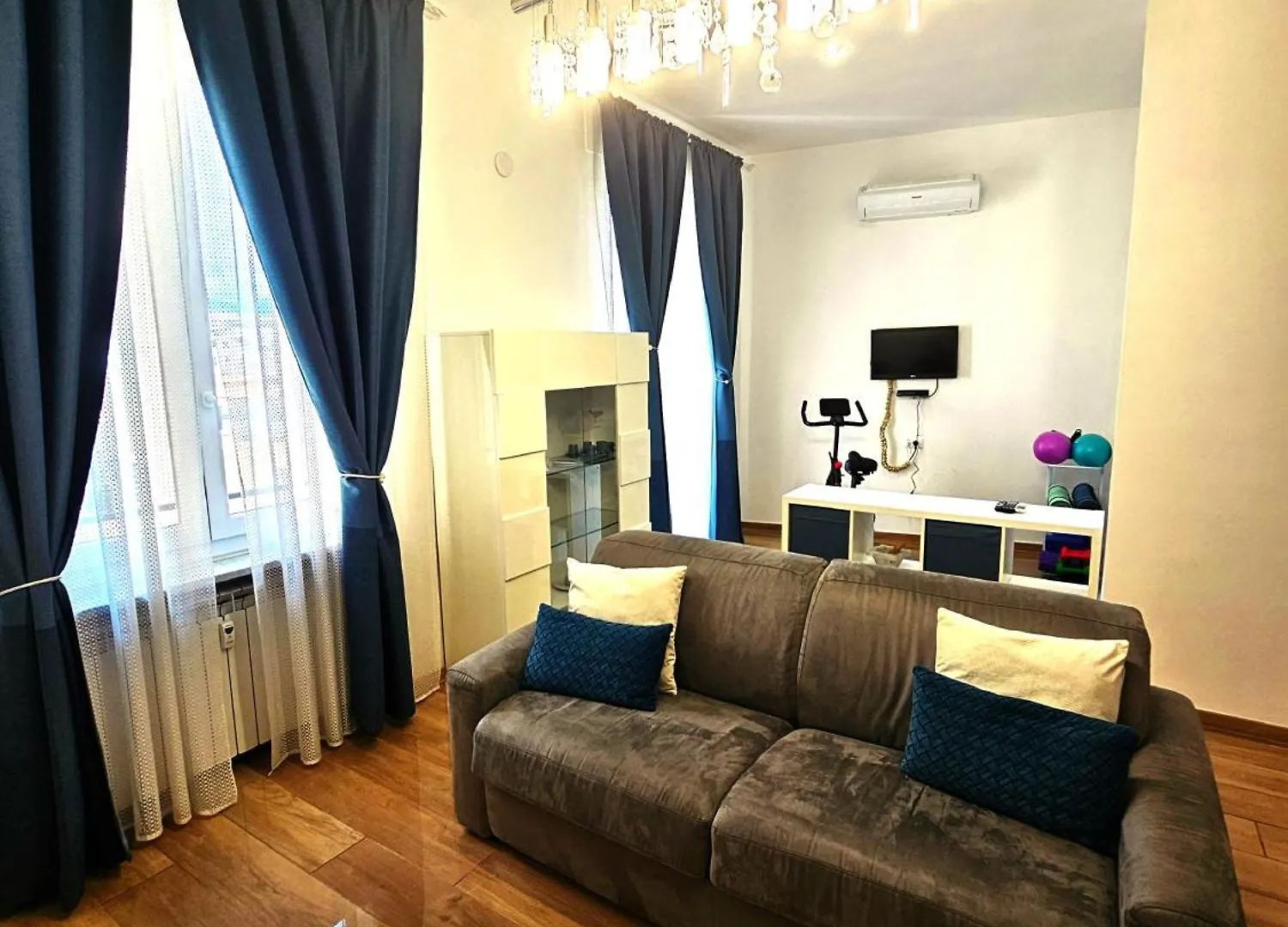 Genoa Lux Apartments With Parking